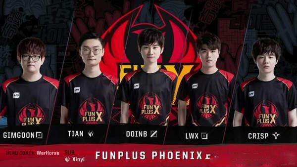 两队都在比 两队都在比