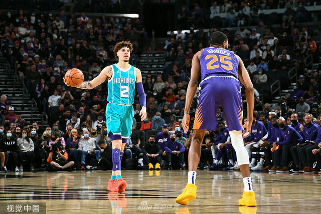 却凭借着稳 却凭借着稳