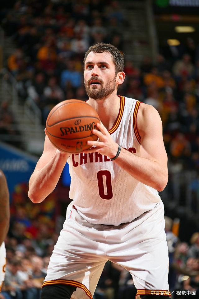 球衣高挂在 球衣高挂在